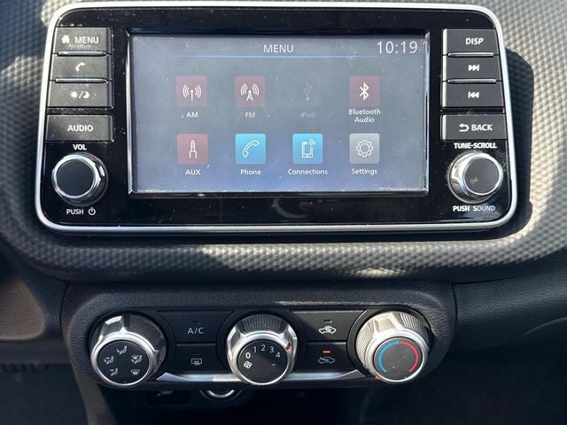 2022 Nissan Kicks S