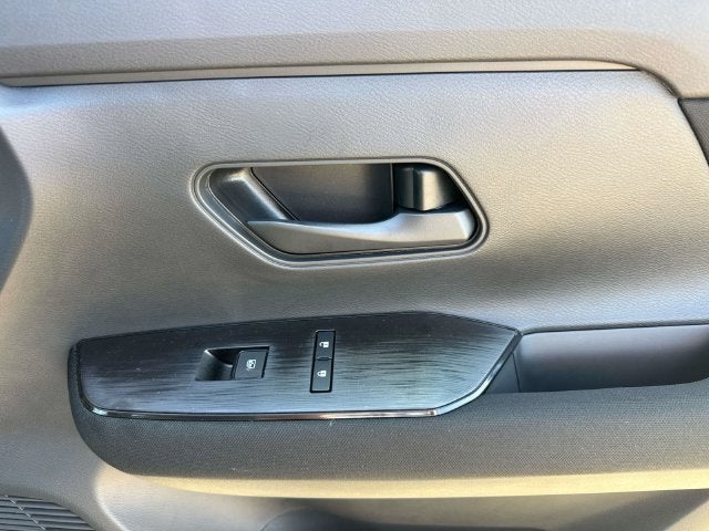 2027 Nissan Kicks S