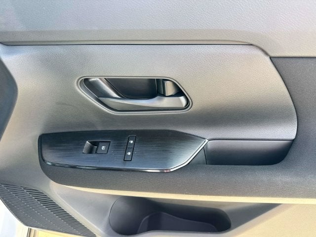 2027 Nissan Kicks S