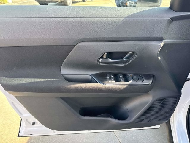 2027 Nissan Kicks S