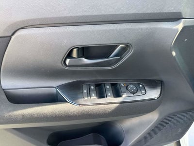 2027 Nissan Kicks S
