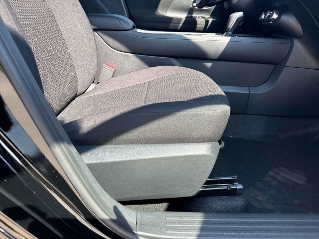2027 Nissan Kicks S