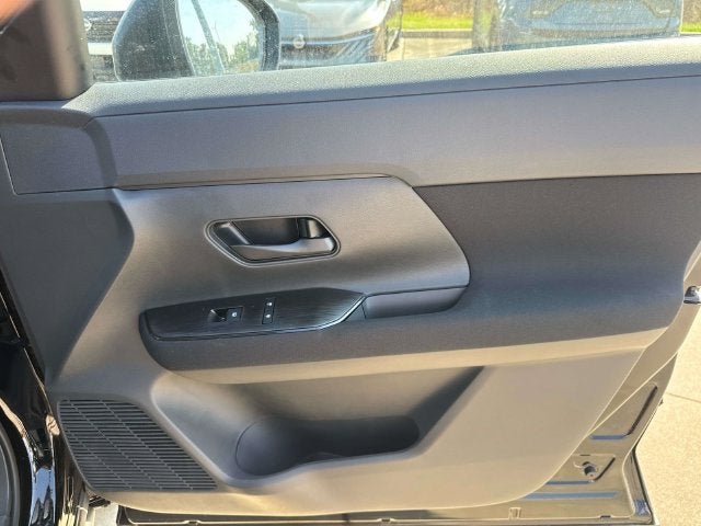 2027 Nissan Kicks S