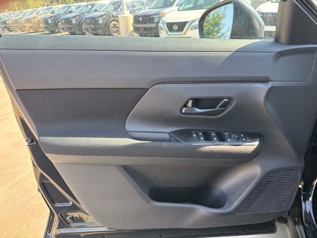 2027 Nissan Kicks S