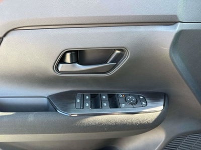 2027 Nissan Kicks S
