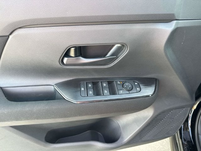2027 Nissan Kicks S