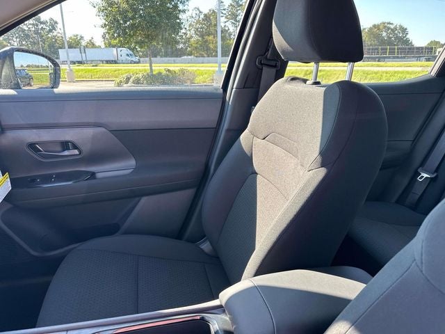 2027 Nissan Kicks S