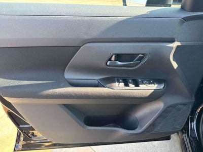 2027 Nissan Kicks S