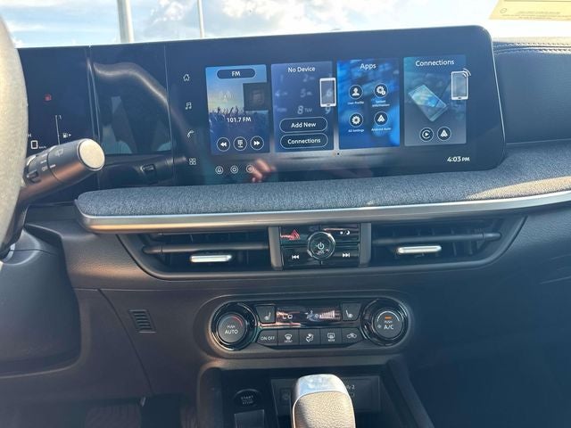 2027 Nissan Kicks SV