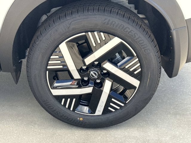 2027 Nissan Kicks SV