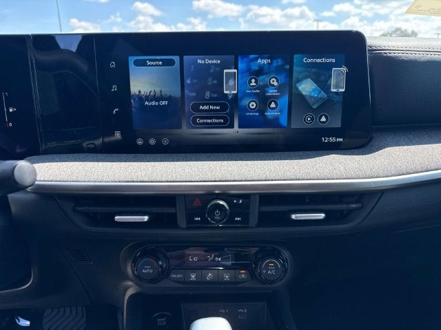 2027 Nissan Kicks SV