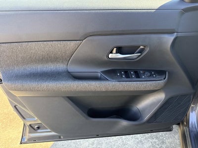 2027 Nissan Kicks SV