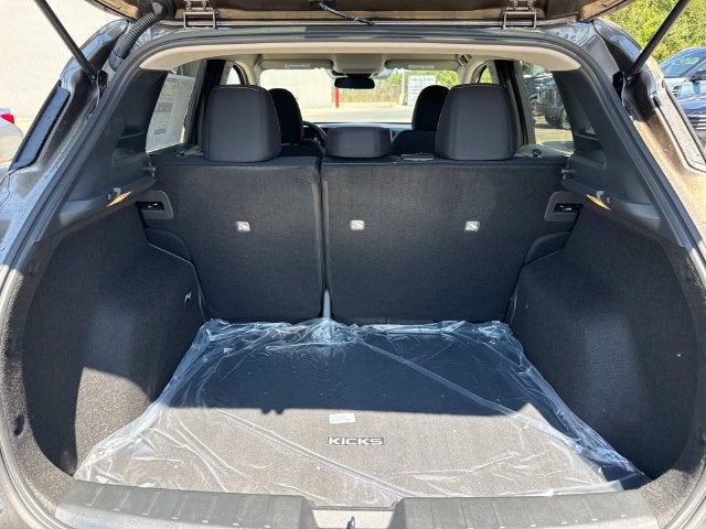 2027 Nissan Kicks SV