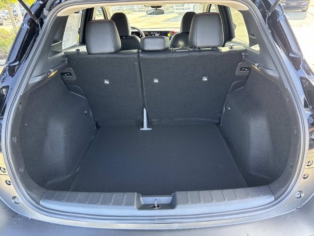 2027 Nissan Kicks SR