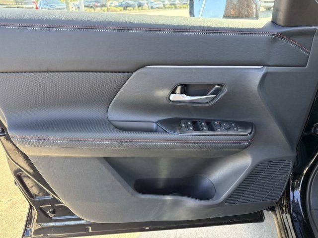 2027 Nissan Kicks SR