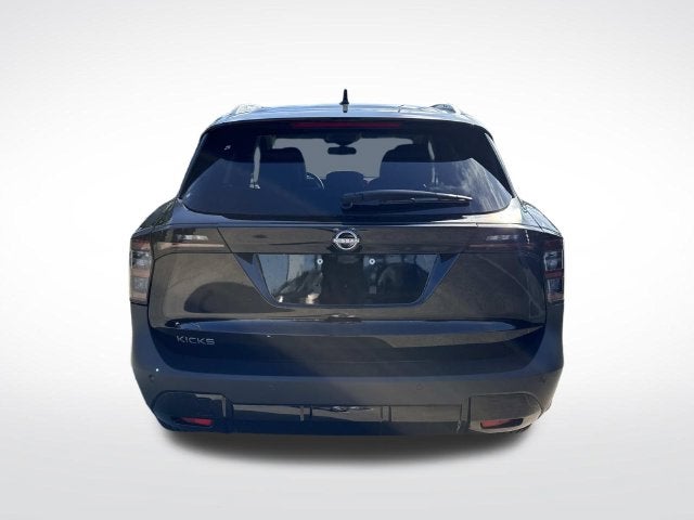2027 Nissan Kicks SR