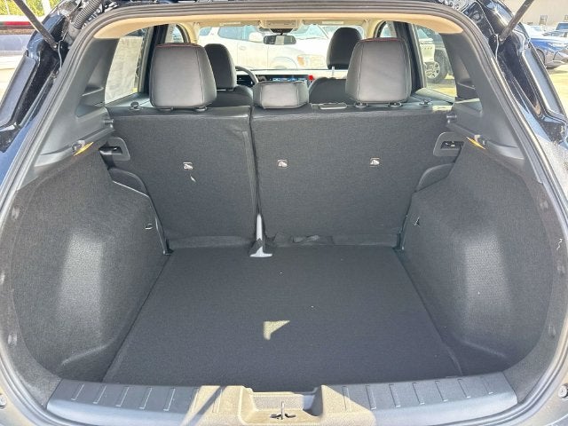 2027 Nissan Kicks SR
