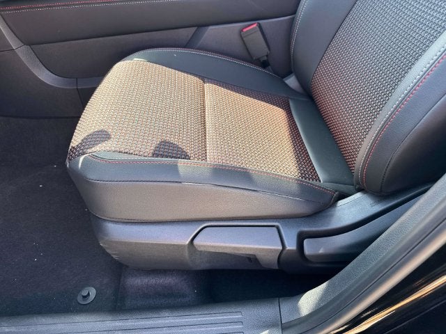 2027 Nissan Kicks SR