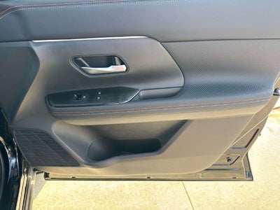 2027 Nissan Kicks SR