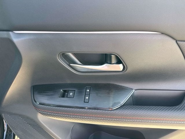 2027 Nissan Kicks SR