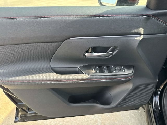2027 Nissan Kicks SR