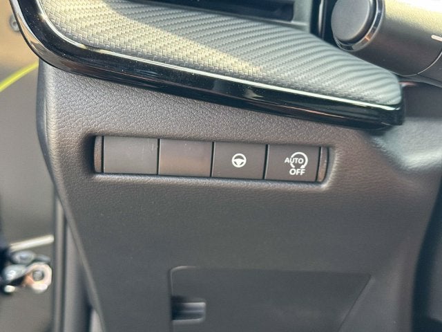 2027 Nissan Kicks SR