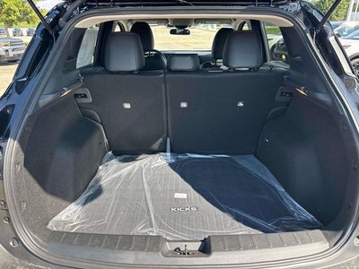 2027 Nissan Kicks SR