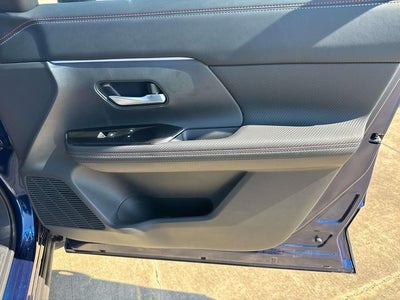 2027 Nissan Kicks SR