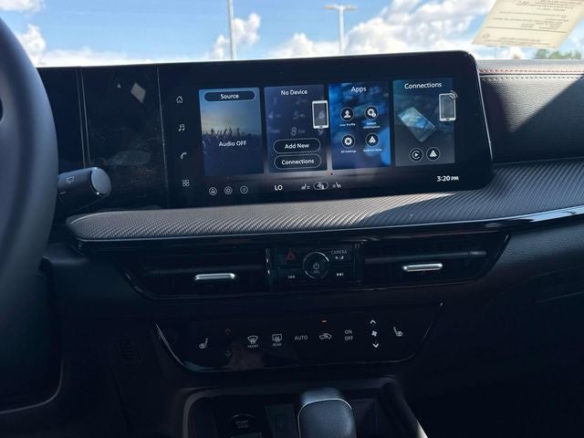 2027 Nissan Kicks SR