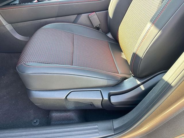 2027 Nissan Kicks SR