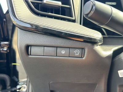 2027 Nissan Kicks SR