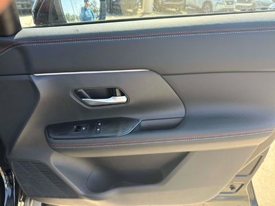 2027 Nissan Kicks SR