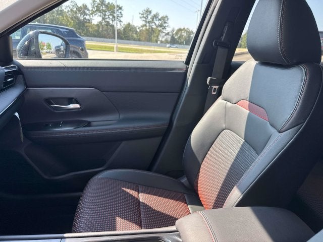 2027 Nissan Kicks SR