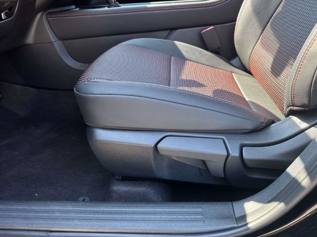 2027 Nissan Kicks SR