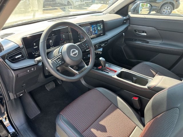2027 Nissan Kicks SR