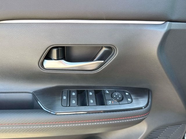 2027 Nissan Kicks SR