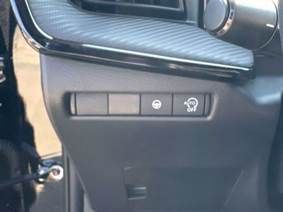 2027 Nissan Kicks SR