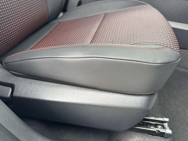 2027 Nissan Kicks SR