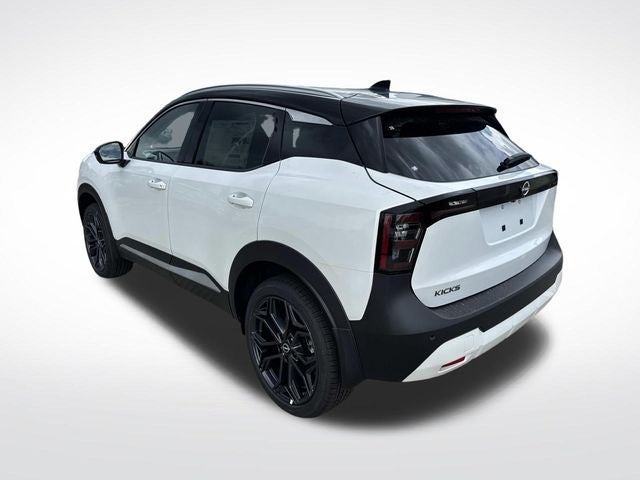 2027 Nissan Kicks SR