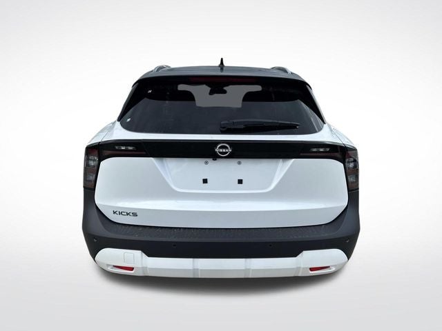 2027 Nissan Kicks SR