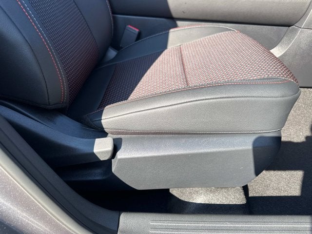 2027 Nissan Kicks SR