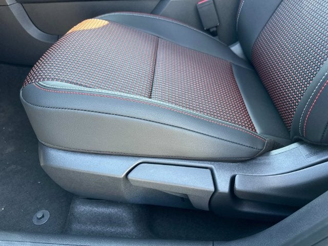 2027 Nissan Kicks SR