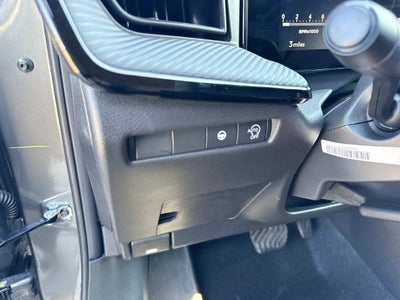 2027 Nissan Kicks SR