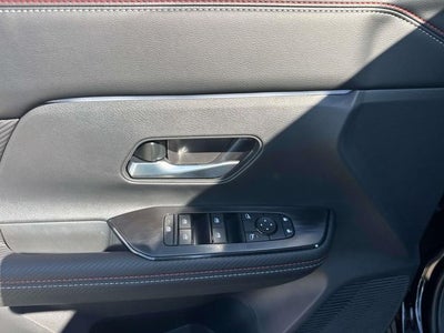 2027 Nissan Kicks SR
