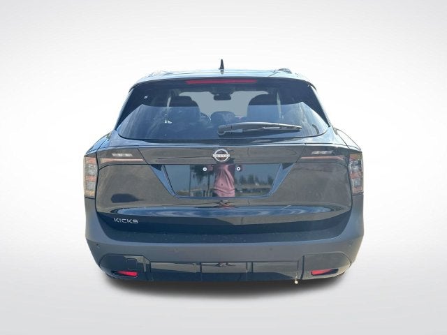 2027 Nissan Kicks SR