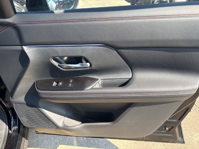 2027 Nissan Kicks SR