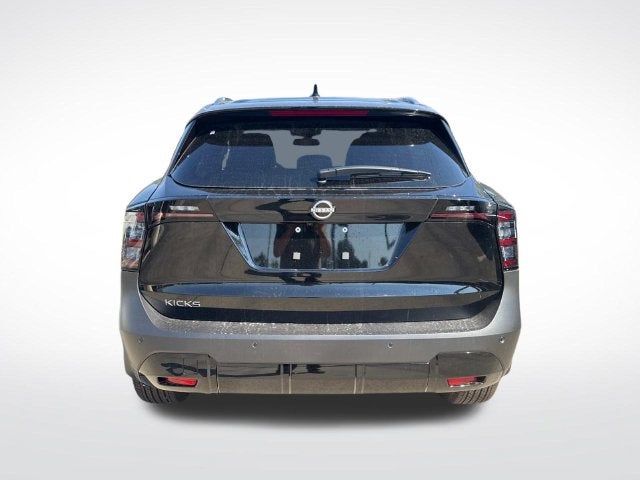 2027 Nissan Kicks SR