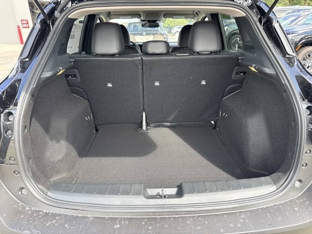 2027 Nissan Kicks SR