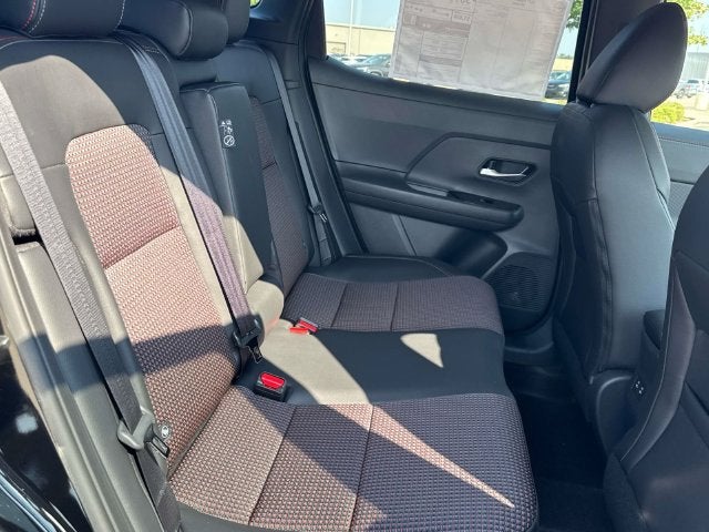 2027 Nissan Kicks SR