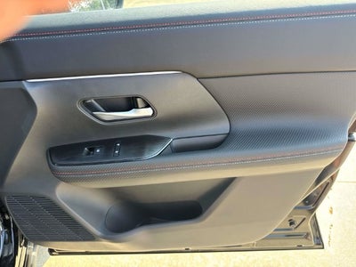 2027 Nissan Kicks SR